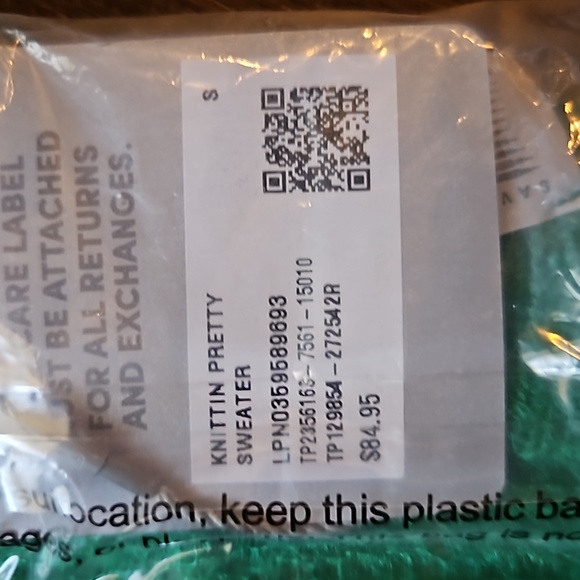 SAVAGE X FENTY KNITTIN PRETTY LOOSE KNIT SWEATER SIZE SMALL GREEN LIGHT - Picture 13 of 13